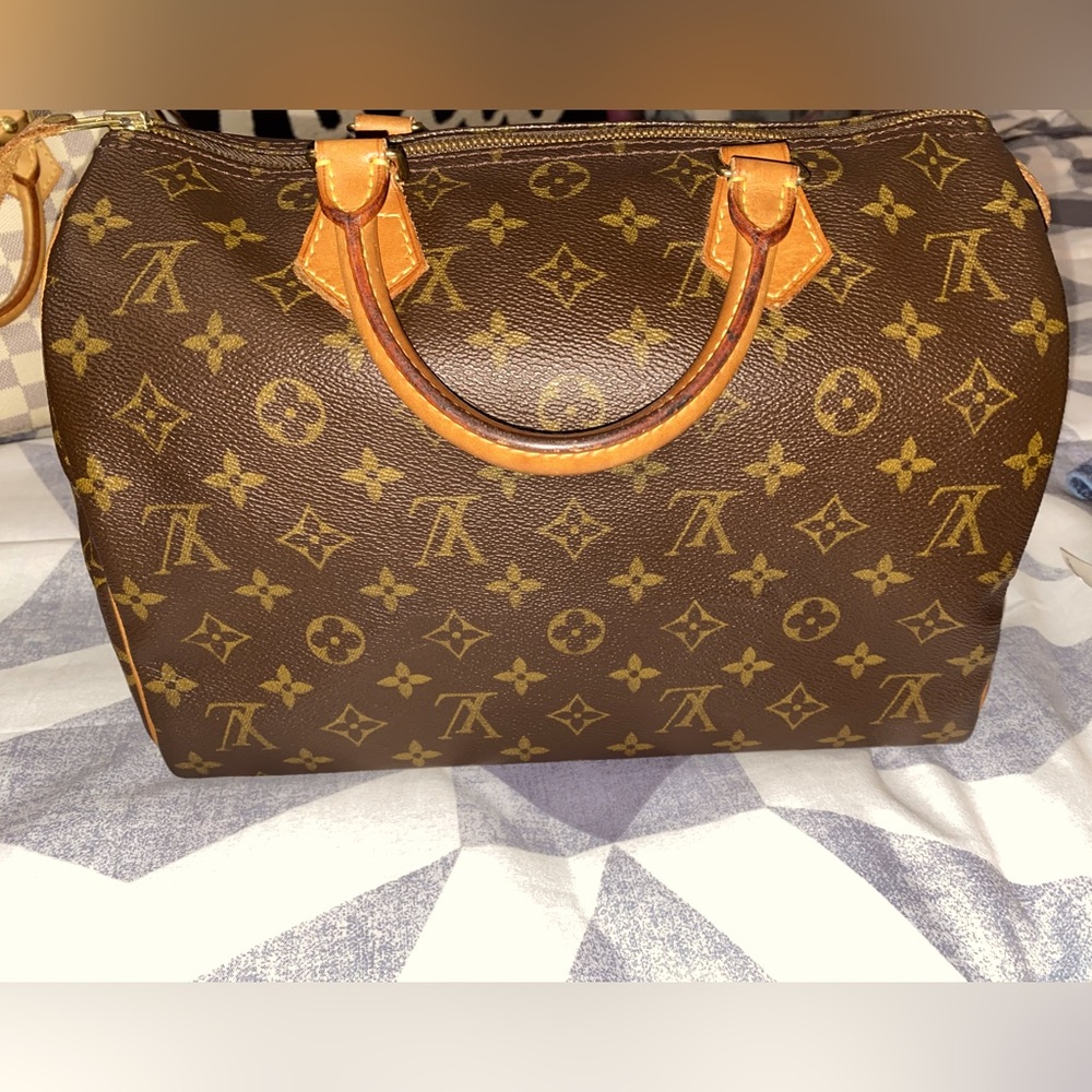 Beautiful Louis Vuitton Monogram Speedy 30!